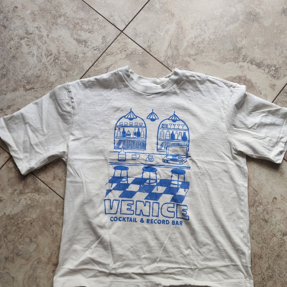 Old Navy White and Blue Graphic Tee